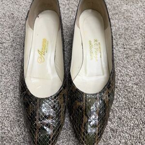 Kitten Heeled Women's Authentic Snakeskin Pumps